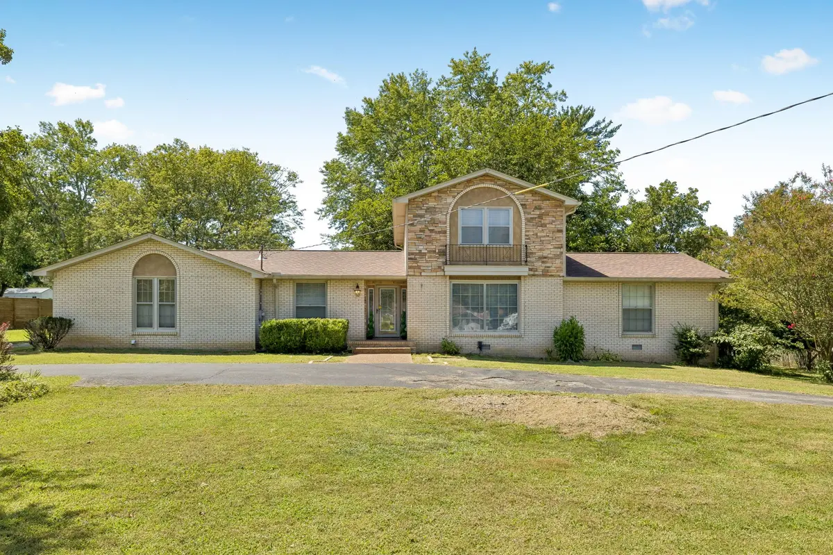 130 Glenn Hill Dr, Hendersonville, TN 37075