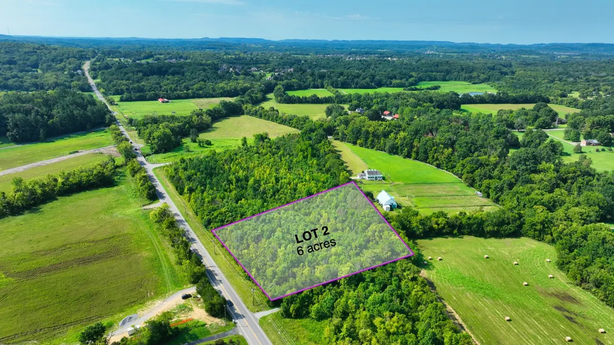 7725 Nolensville Rd, Nolensville, TN 37135