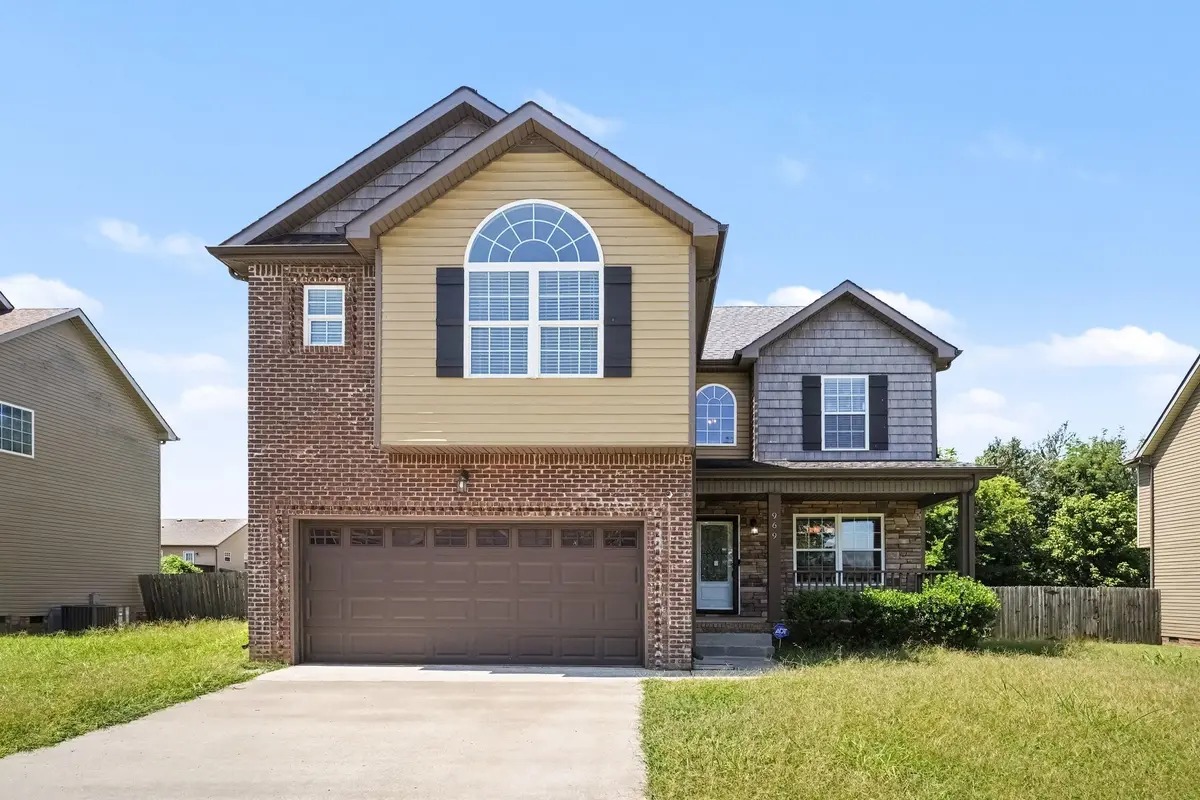 969 Harding Dr, Clarksville, TN 37042