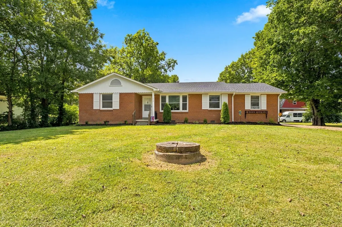 113 Sunset Dr, Gallatin, TN 37066