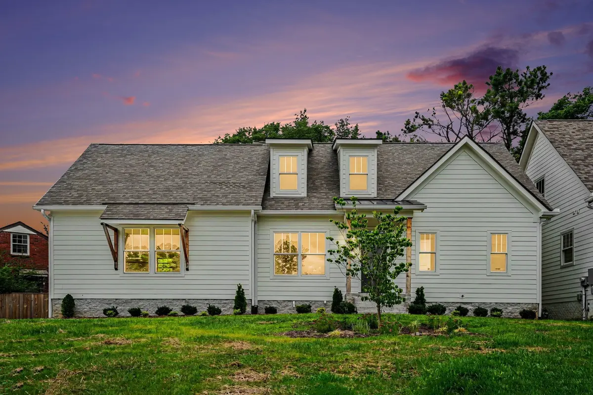 5432 Knob Rd, Nashville, TN 37209