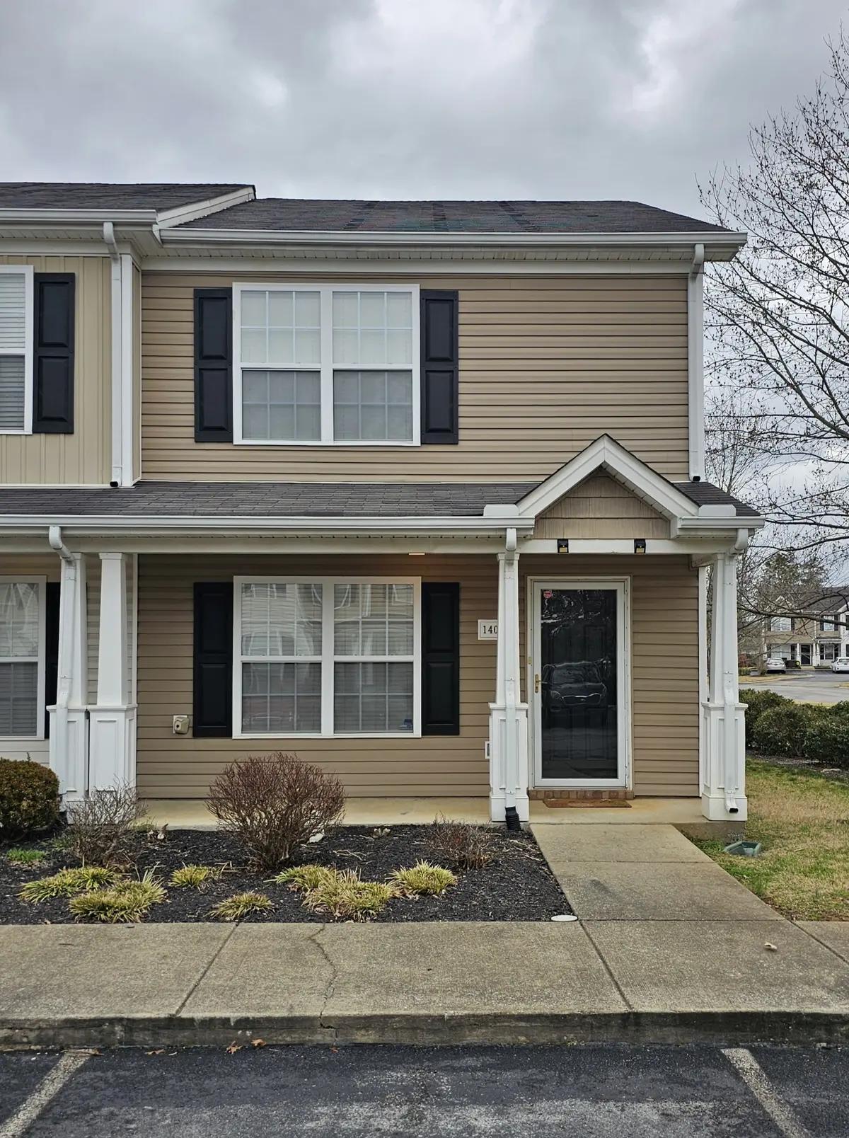 1402 Orange Ct, Murfreesboro, TN 37130