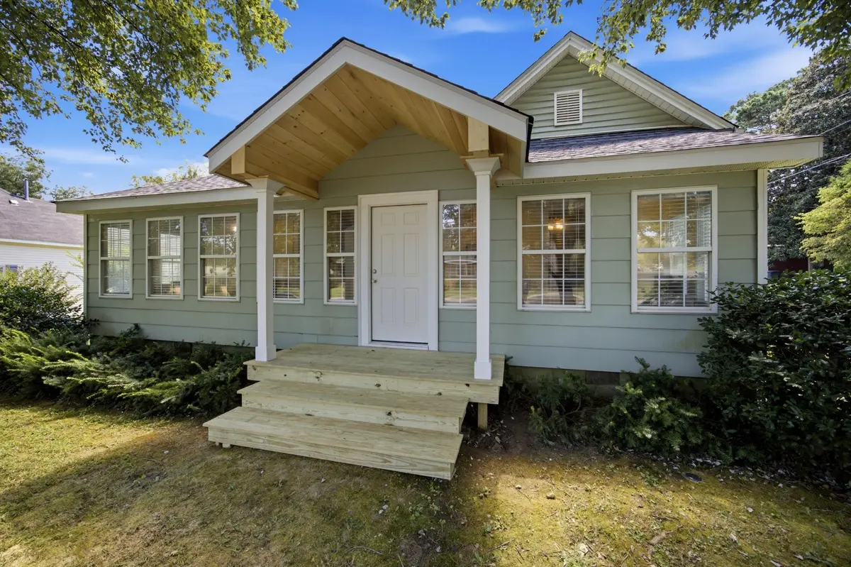 302 E Villanow Street, La Fayette, GA 30728