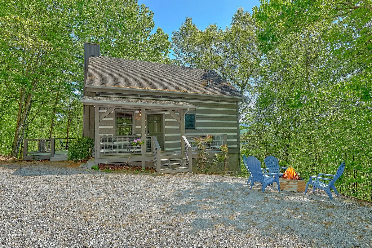461 Sassafras Trl, Sevierville, TN 37876