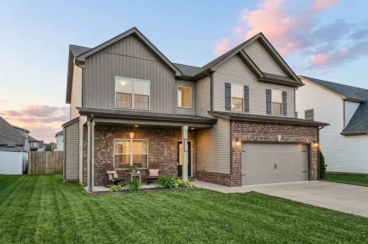 1483 Kingbird Dr, Clarksville, TN 37040