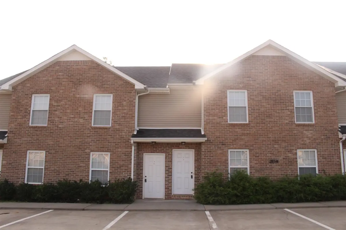 2264 McCormick Ln #B, Clarksville, TN 37040