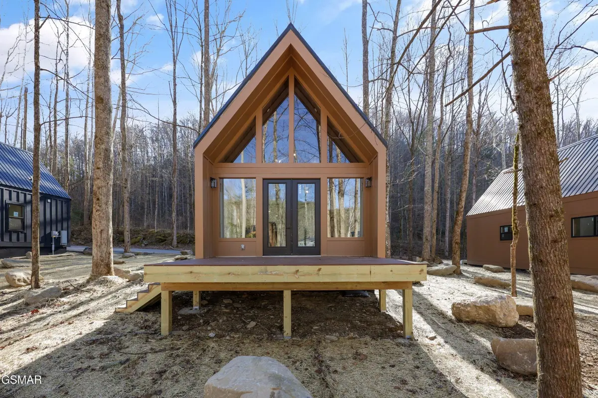 222 Braydens Way, Gatlinburg, TN 37738