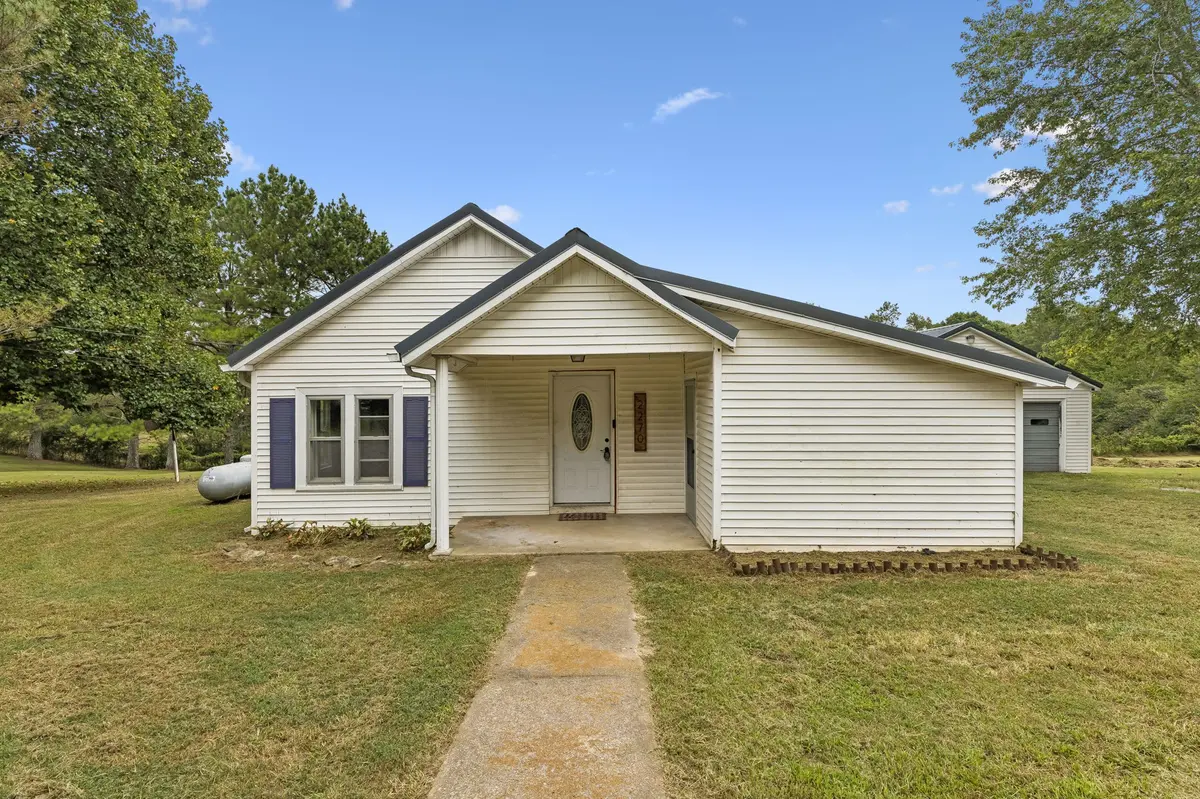 2270 Fall River Rd, Leoma, TN 38468