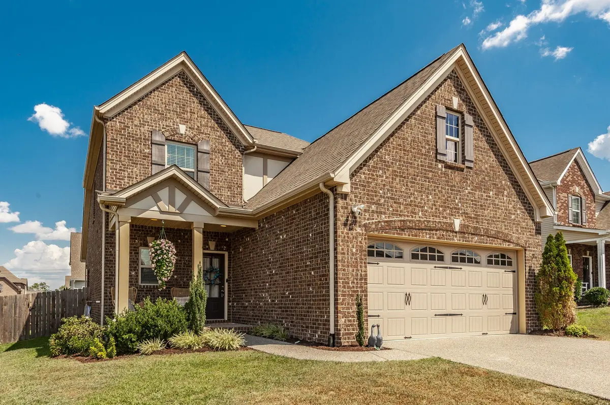 1020 Laurelwood Dr, Gallatin, TN 37066