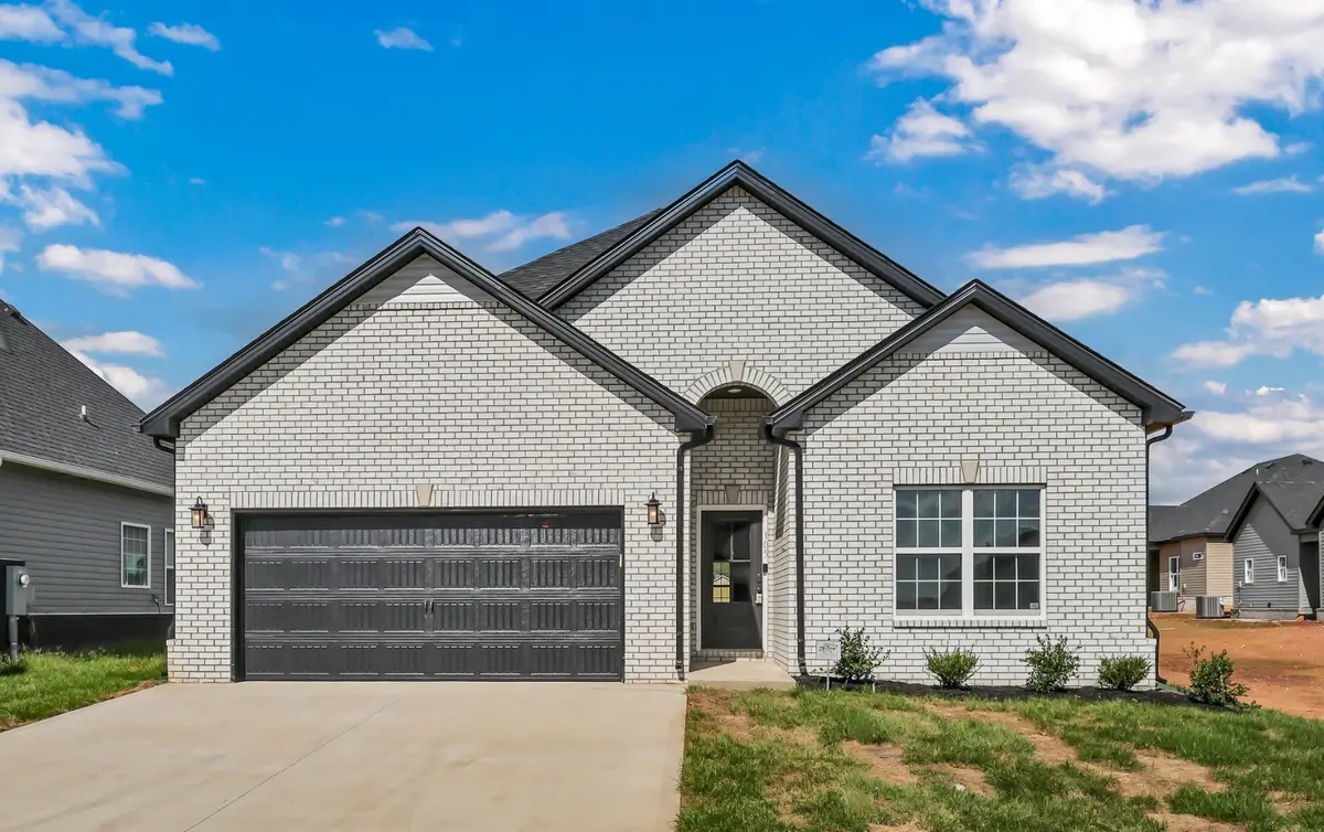 479 Kildeer Dr, Clarksville, TN 37040