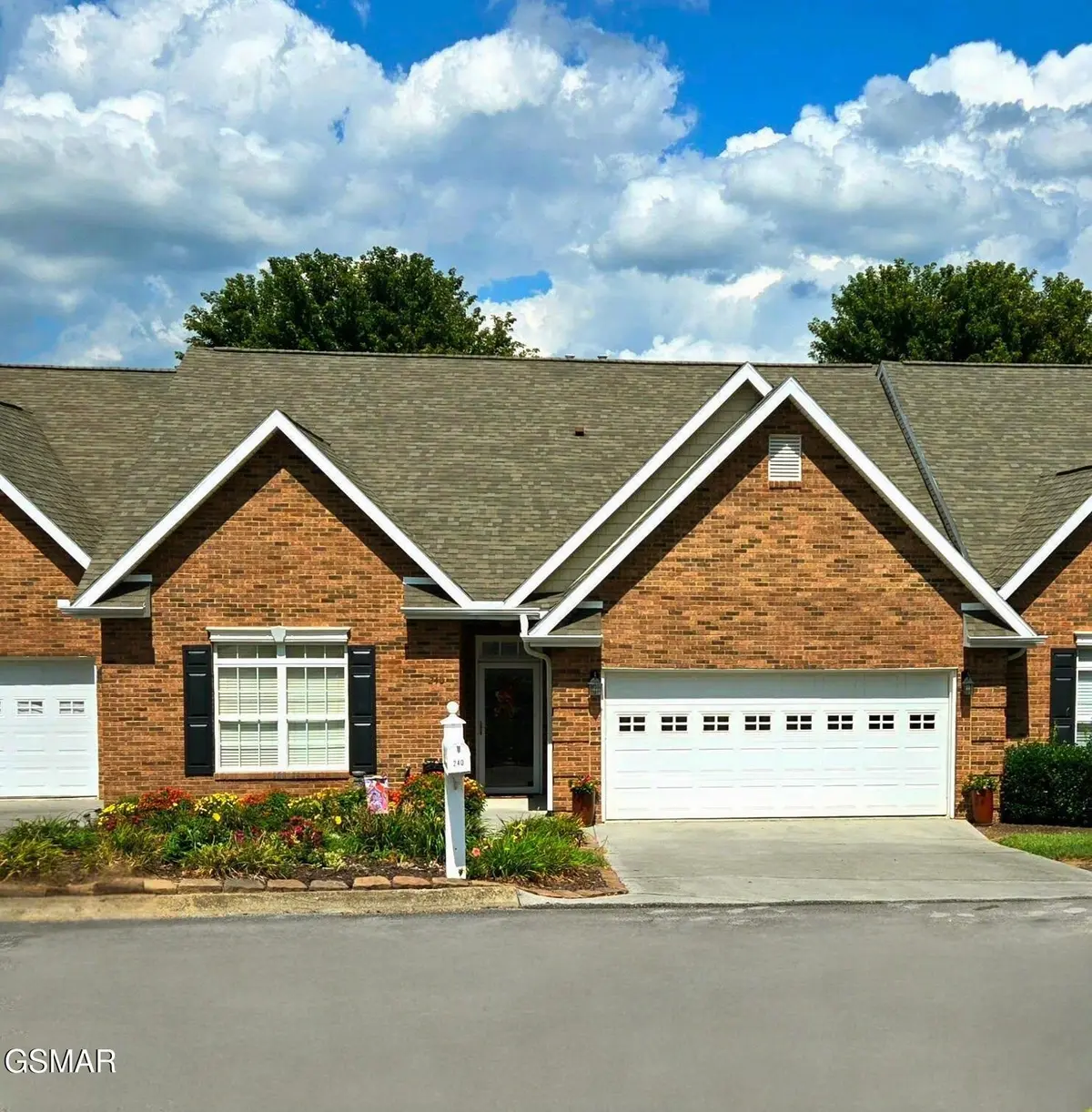 240 River Garden Court, Sevierville, TN 37862