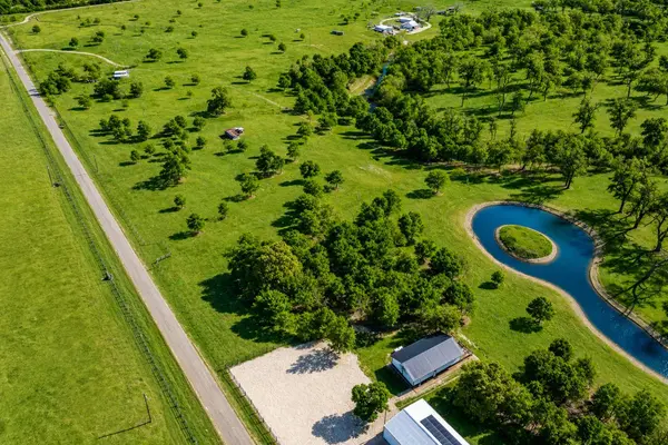 1919 County Road 429, Rockdale, TX 76567