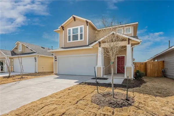 220 Trailside LN, Bastrop, TX 78602
