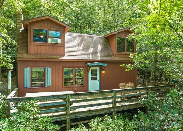 52 Steep LN, Maggie Valley, NC 28751