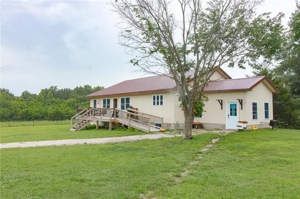 810 SW 1101 RD, Holden, MO 64040