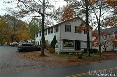 70 Westchester AVE, Pound Ridge, NY 10576