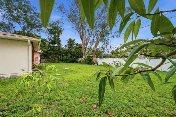 500 W DAVIS BLVD, Tampa, FL 33606