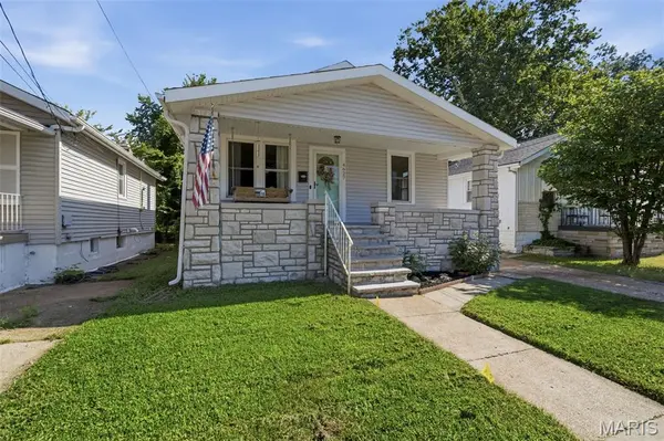 4627 Tiemann AVE, St Louis, MO 63123