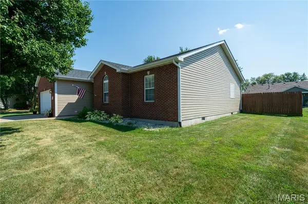 830 S Central ST, Centralia, MO 65240