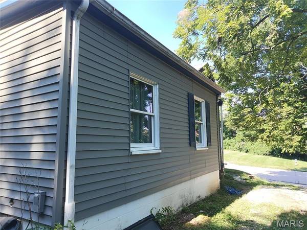 210 N Market ST, Warrenton, MO 63383