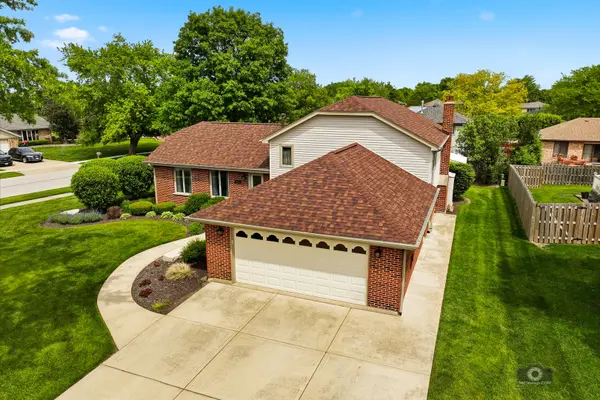 15333 Yorkshire LN, Orland Park, IL 60462