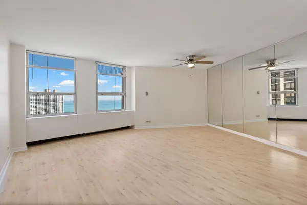 2626 N Lakeview AVE #3609, Chicago, IL 60614