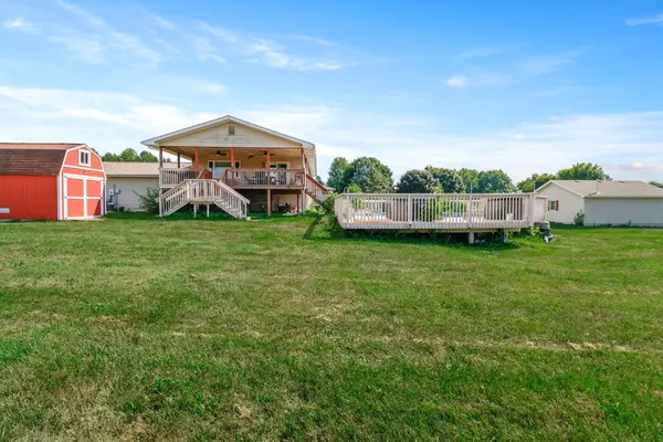 361 Sandwood CT, Valparaiso, IN 46383