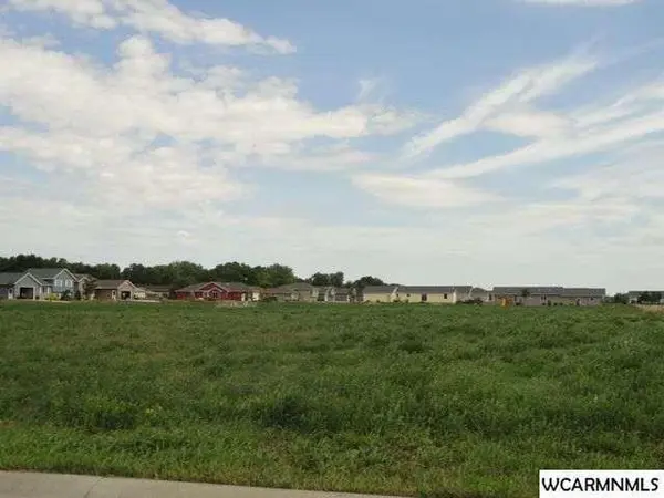 807 Elizabeth ST, Marshall, MN 56258