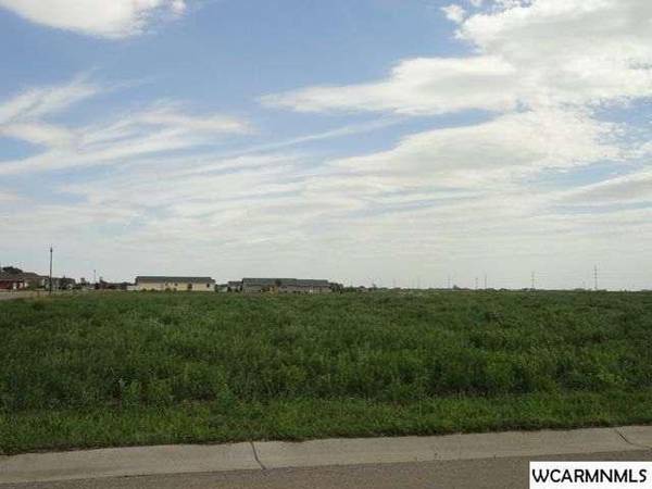 807 Elizabeth ST, Marshall, MN 56258