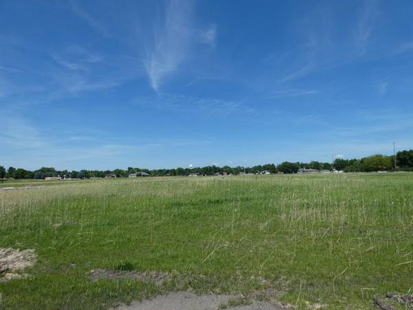 3070 Prairie CIR, Slayton, MN 56172