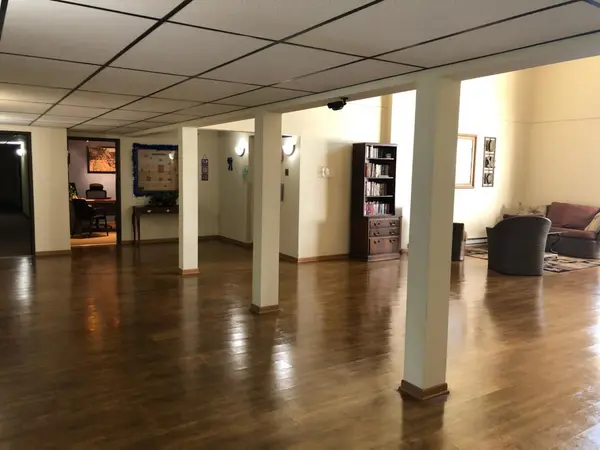 1001 School ST NW, Elk River, MN 55330