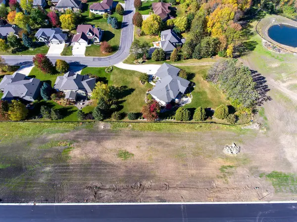 2190 NE Maple Leaf LN NE, Owatonna, MN 55060