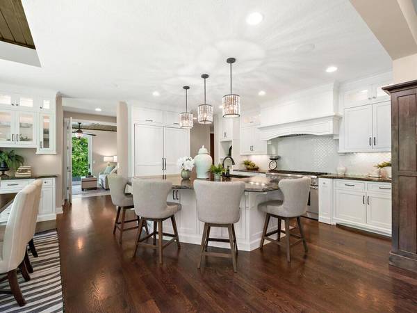 1516 Brightwood DR, Minnetonka, MN 55391