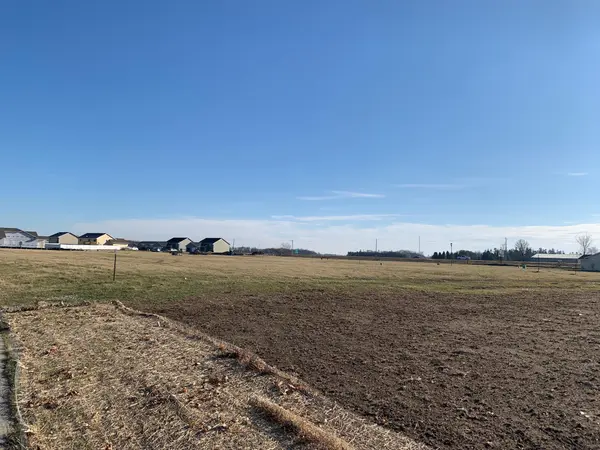 829 Escalade LN SE, Owatonna, MN 55060