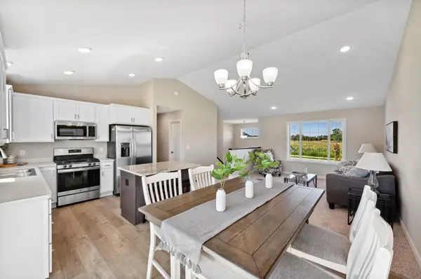1373 Oak Ridge ST, Hanover, MN 55341