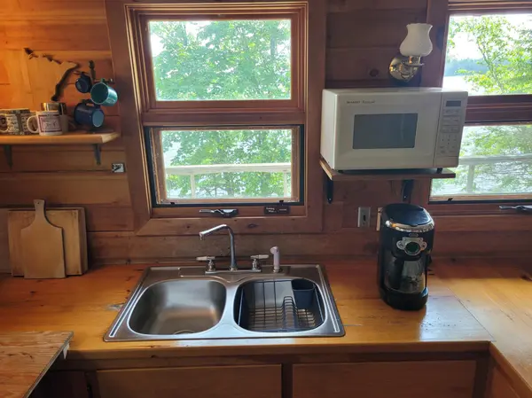 2490 Keyes IS, International Falls, MN 56649