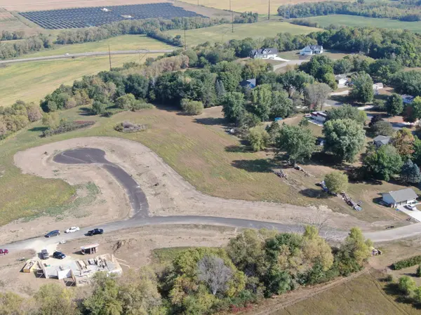 912 SW 8th ST, Pine Island, MN 55963