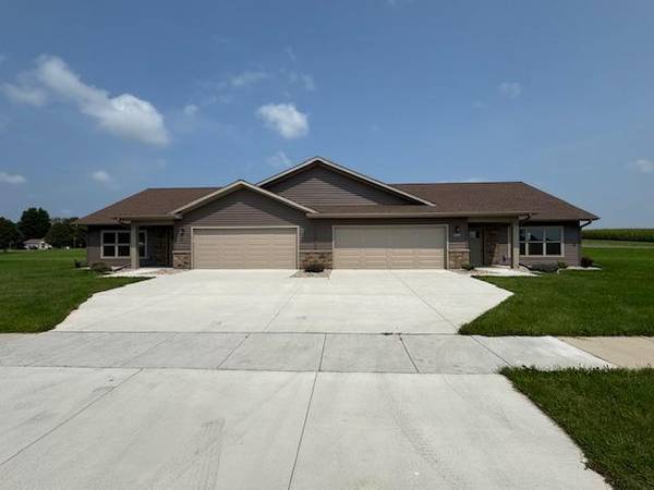 2214 Red Bird LN, Fairmont, MN 56031