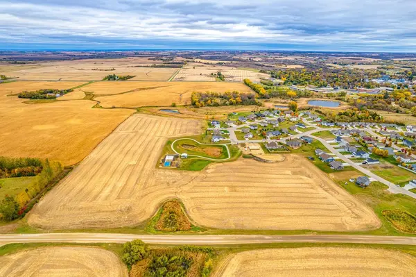 2309 Scenic LN, Hawley, MN 56549