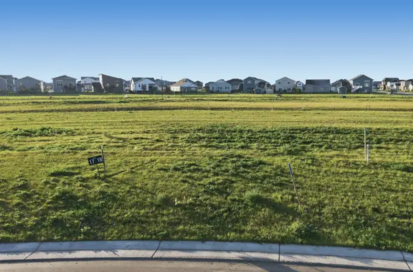 321 48th AVE S, Moorhead, MN 56560
