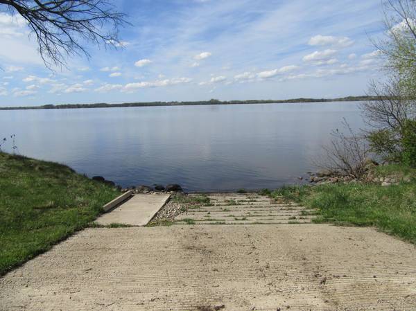 3 Royal Oaks RD, Garvin, MN 56132
