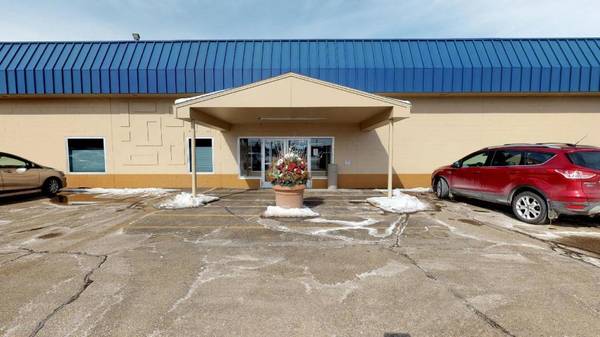 1604 S 1st ST, Willmar, MN 56201