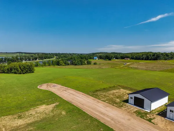 37577 470th St #11, Frazee, MN 56544