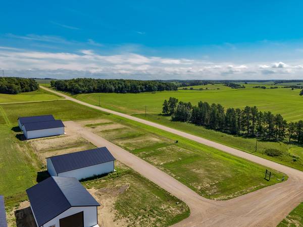 37577 470th St #21, Frazee, MN 56544
