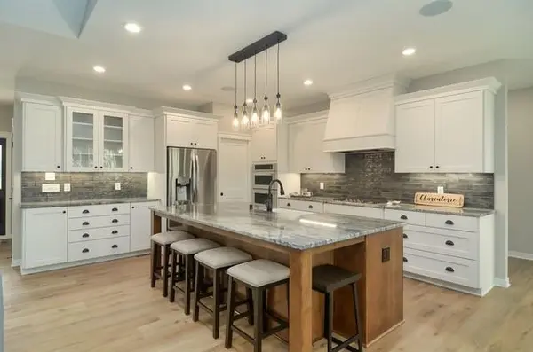 6478 Fox RD, Lino Lakes, MN 55014