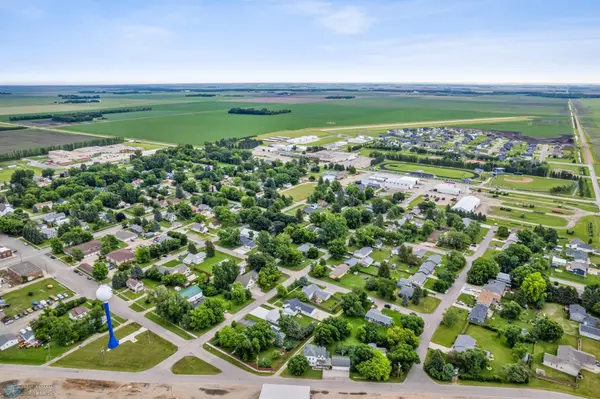 631 Norman Drive, Kindred, ND 58051