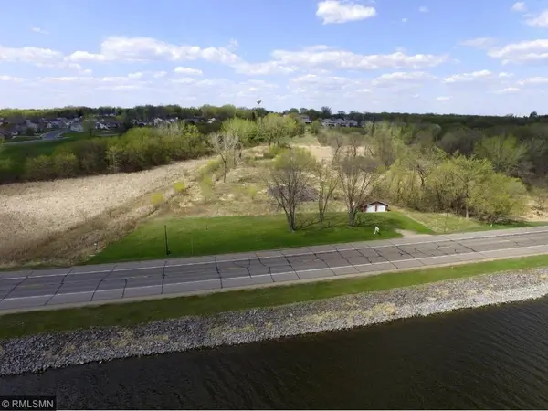 609 Lake BLVD, Buffalo, MN 55313