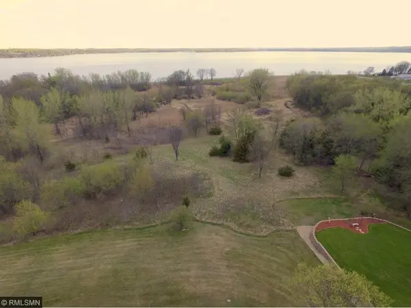 609 Lake BLVD, Buffalo, MN 55313