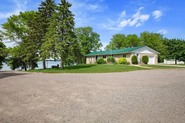 1430 Pulaski RD, Buffalo, MN 55313