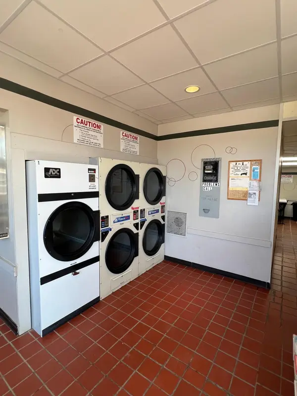 104 W Central ST, Springfield, MN 56087
